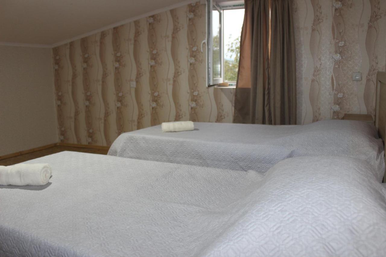 Guest House Katerina Кутаїсі Екстер'єр фото